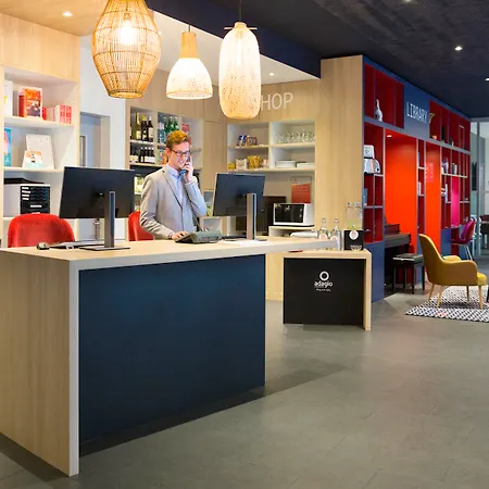 Adagio Aparthotel 3*